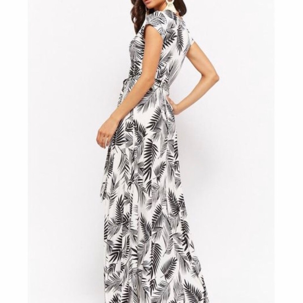 Foliage Print Maxi Dress